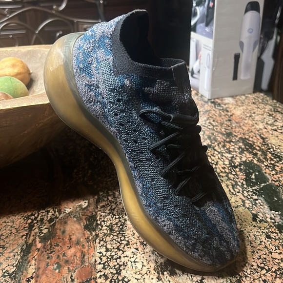 Authentic Yeezy Boost’s Size 8.5 mens - Picture 2 of 6